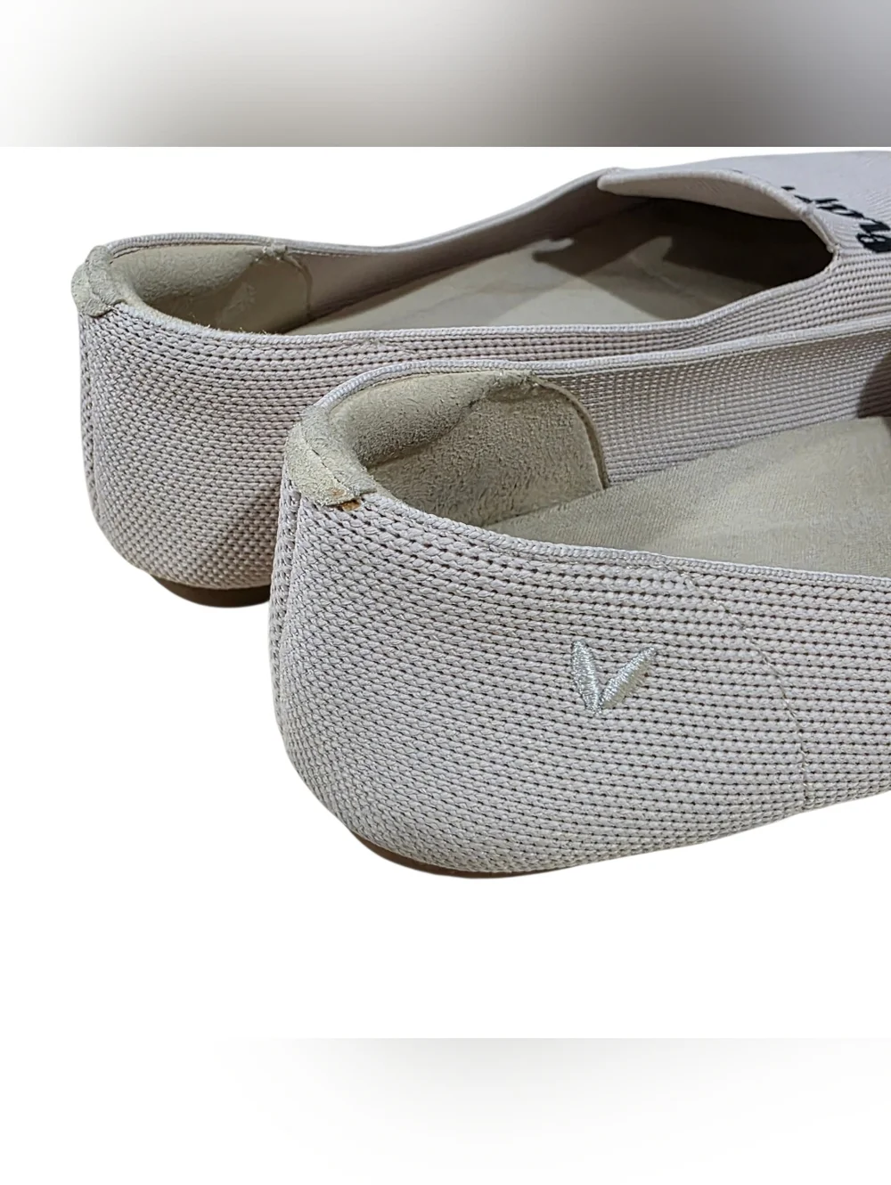 Vivaia Bee Happy Round-Toe Embroidered Loafers - Picture 4 of 9